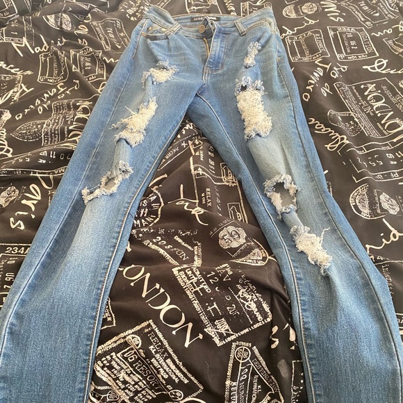 Fashion Nova jeans - Picture 3 of 3